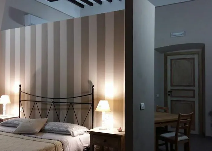 Bed & Breakfast Antico Portale 4*